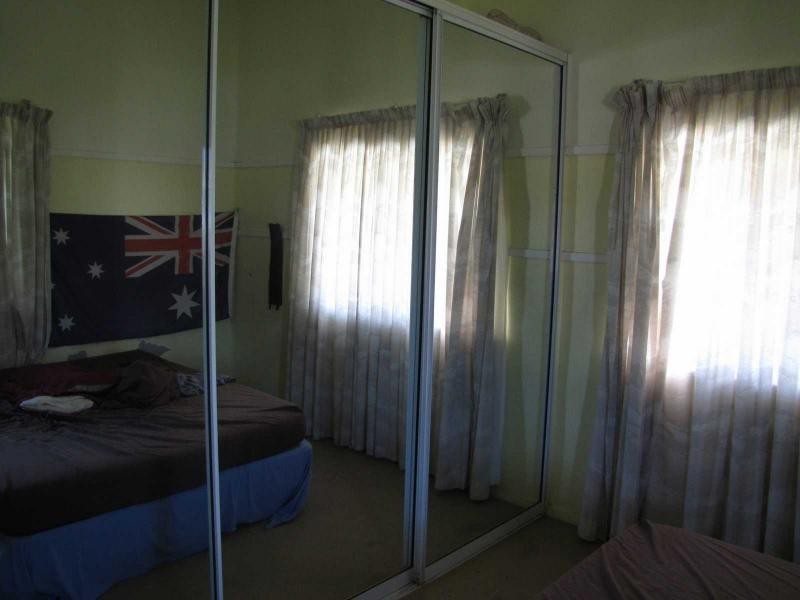 11 Ninth Street, Home Hill QLD 4806