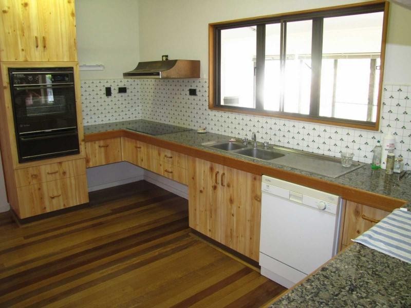 111 Burke Street, Ayr QLD 4807