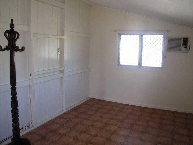 112 Cameron Street, Ayr QLD 4807