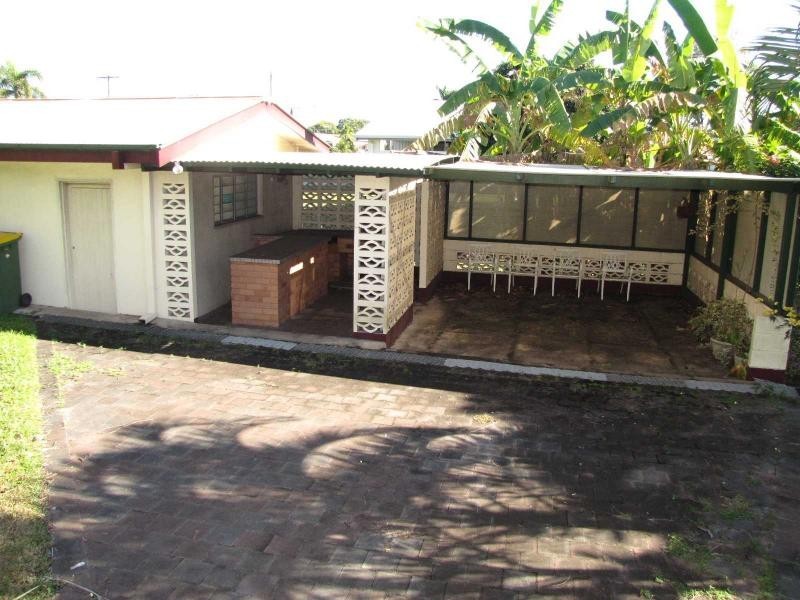78 Eighth Street, Home Hill QLD 4806