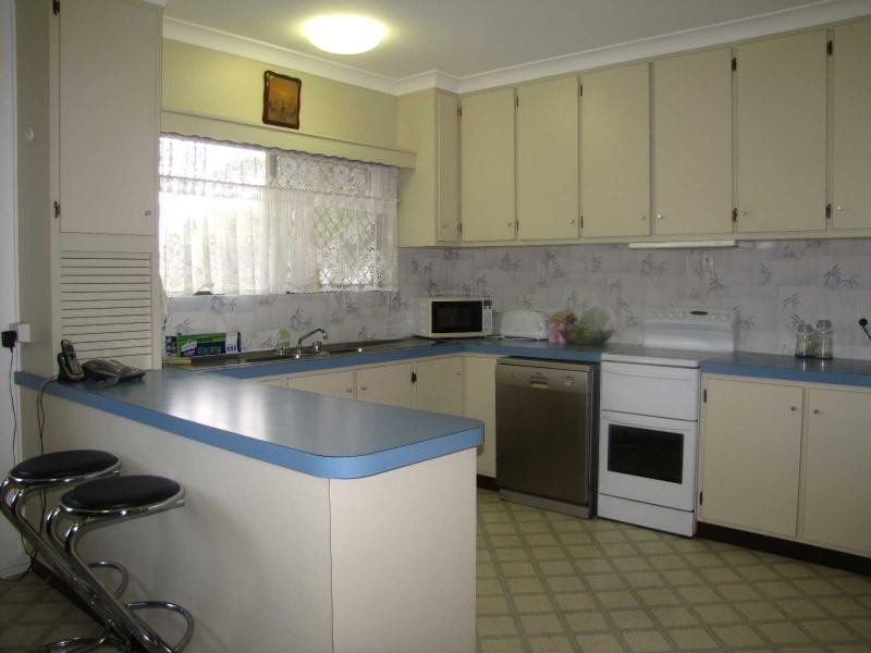 74 Eighth Street, Home Hill QLD 4806