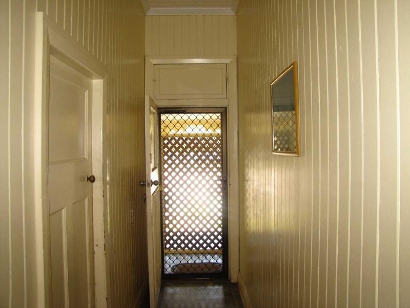 Flats 1&2/152 Graham Street, Ayr QLD 4807