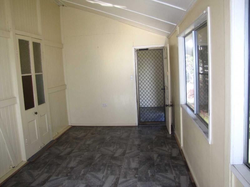 Flats 1&2/152 Graham Street, Ayr QLD 4807