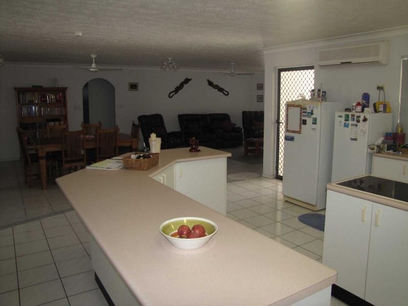 14 Twelfth A Avenue, Home Hill QLD 4806