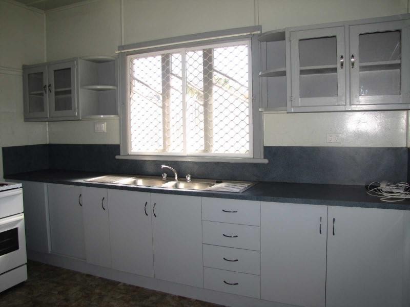 13 Grey Street, Ayr QLD 4807
