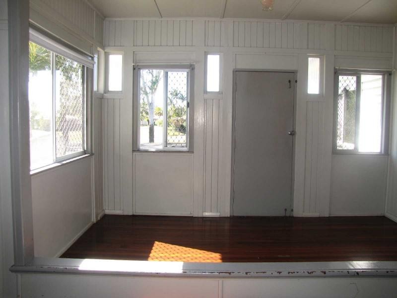 13 Grey Street, Ayr QLD 4807