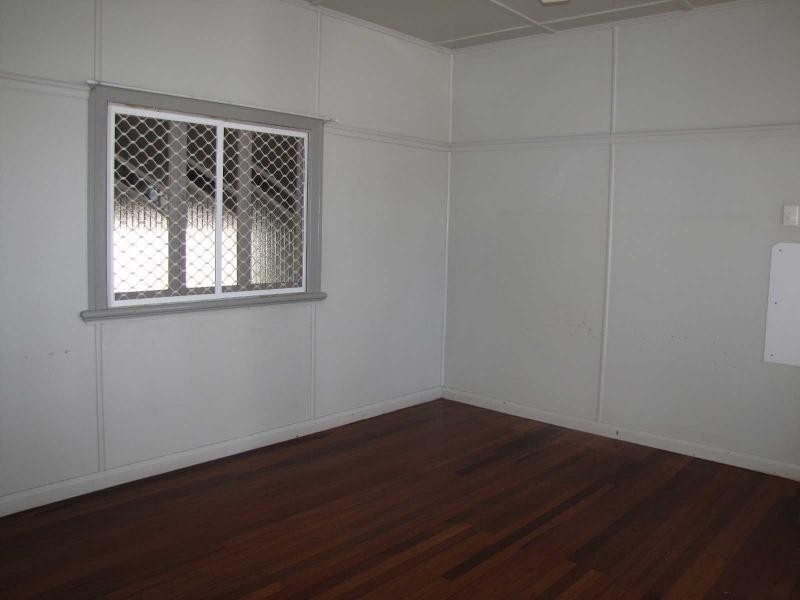 13 Grey Street, Ayr QLD 4807