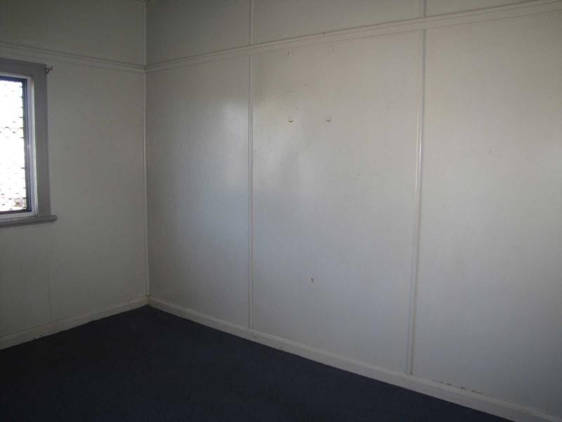 13 Grey Street, Ayr QLD 4807