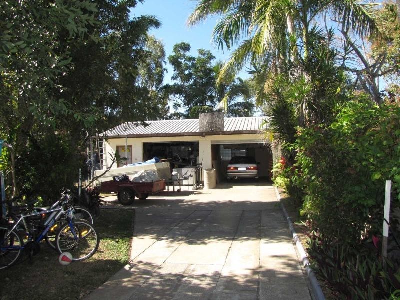 69 Third Avenue, Home Hill QLD 4806