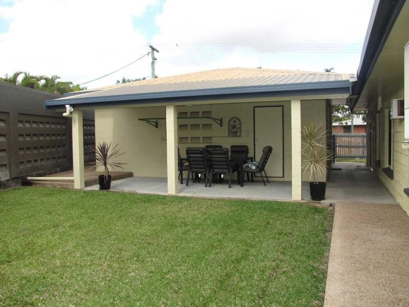 12 Moss Street, Ayr QLD 4807