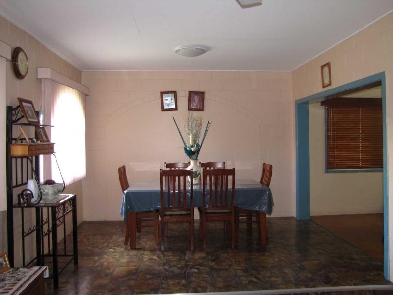 12 Moss Street, Ayr QLD 4807