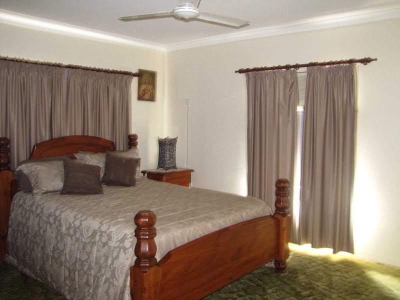 12 Moss Street, Ayr QLD 4807
