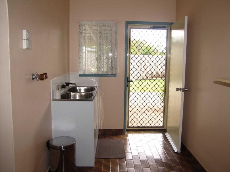 12 Moss Street, Ayr QLD 4807