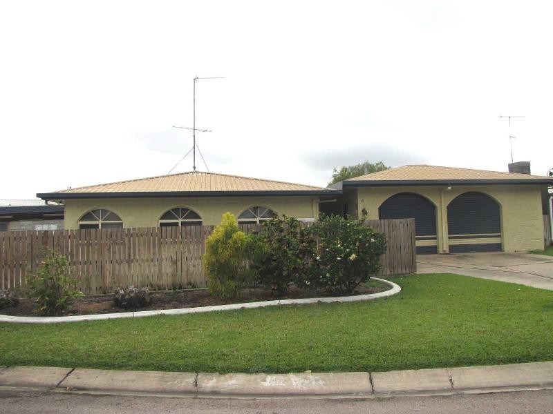 12 Moss Street, Ayr QLD 4807