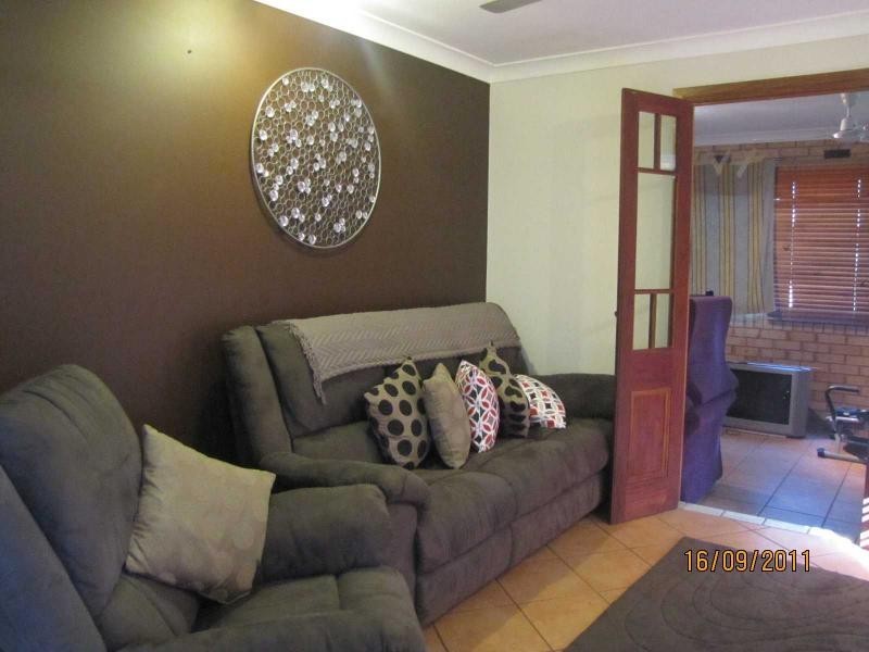 11 Seventh Avenue, Home Hill QLD 4806