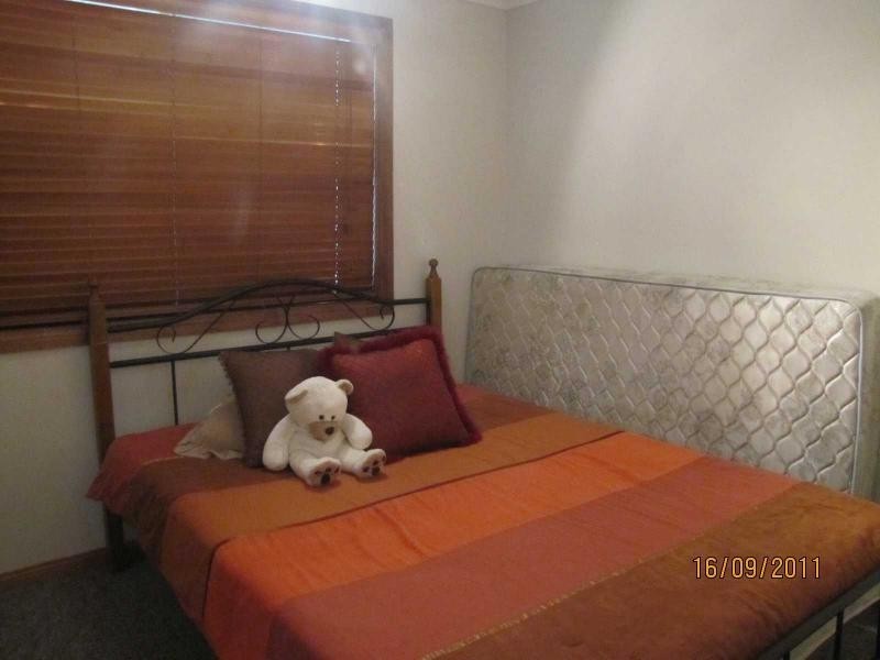 11 Seventh Avenue, Home Hill QLD 4806