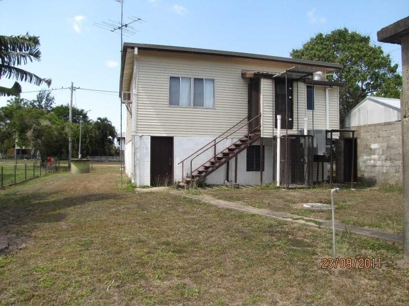 2 Ninth Street, Home Hill QLD 4806