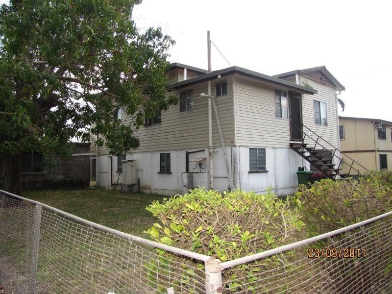 2 Ninth Street, Home Hill QLD 4806