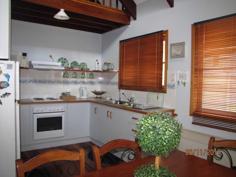 Hideaway Bay QLD 4800