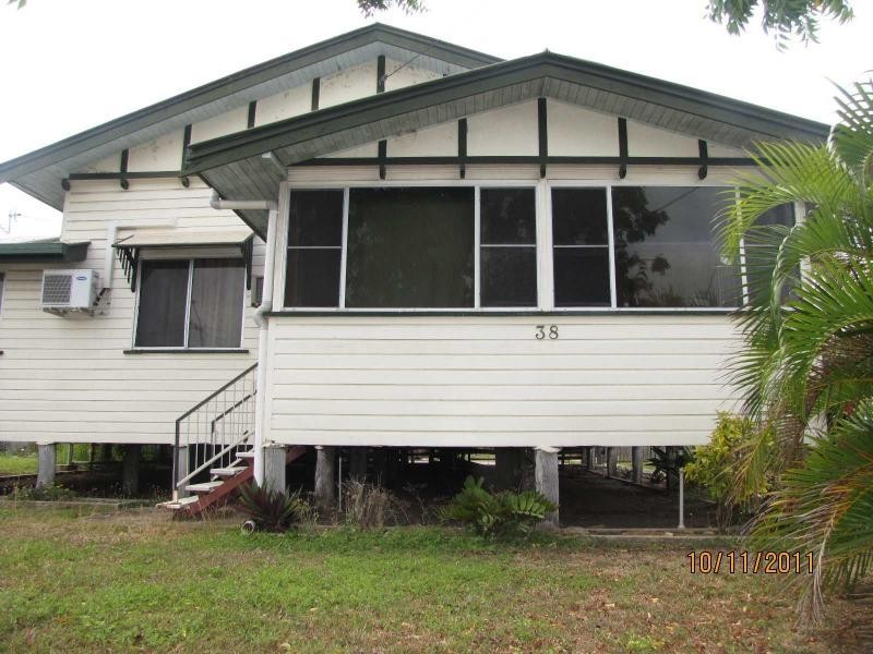 38 Queen Street, Ayr QLD 4807
