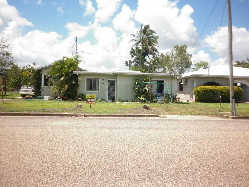 11 Green Street, Brandon QLD 4808