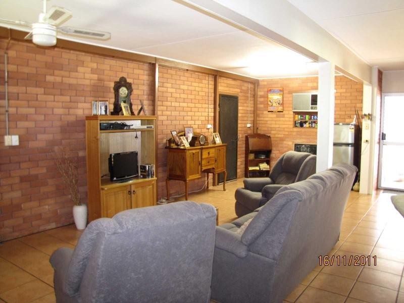 8 Homestead Road, Home Hill QLD 4806
