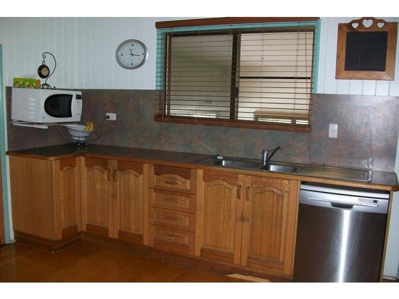 25 Munro Street, Brandon QLD 4808