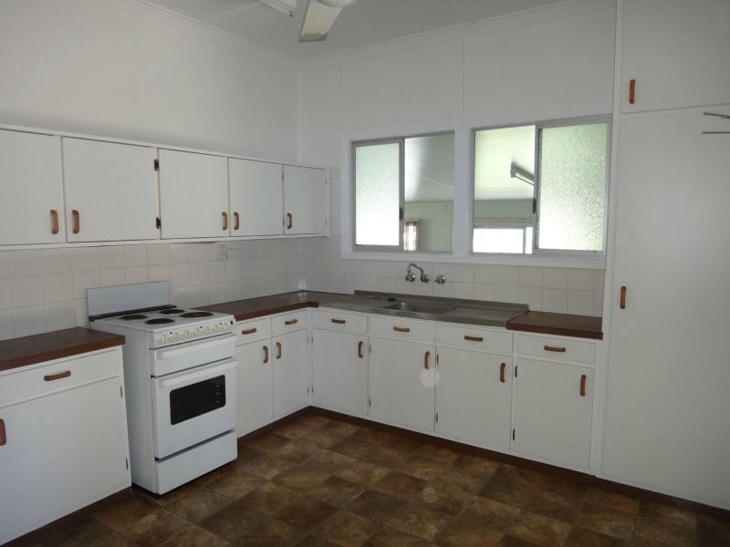 85 Sixth Street, Home Hill QLD 4806