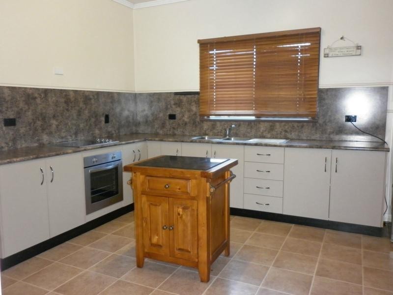 92 Fourteenth Avenue, Home Hill QLD 4806