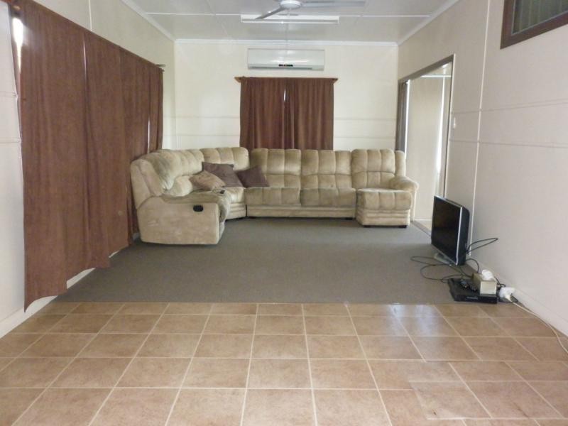 92 Fourteenth Avenue, Home Hill QLD 4806