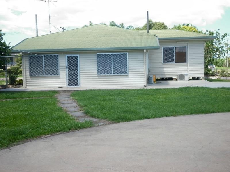 92 Fourteenth Avenue, Home Hill QLD 4806