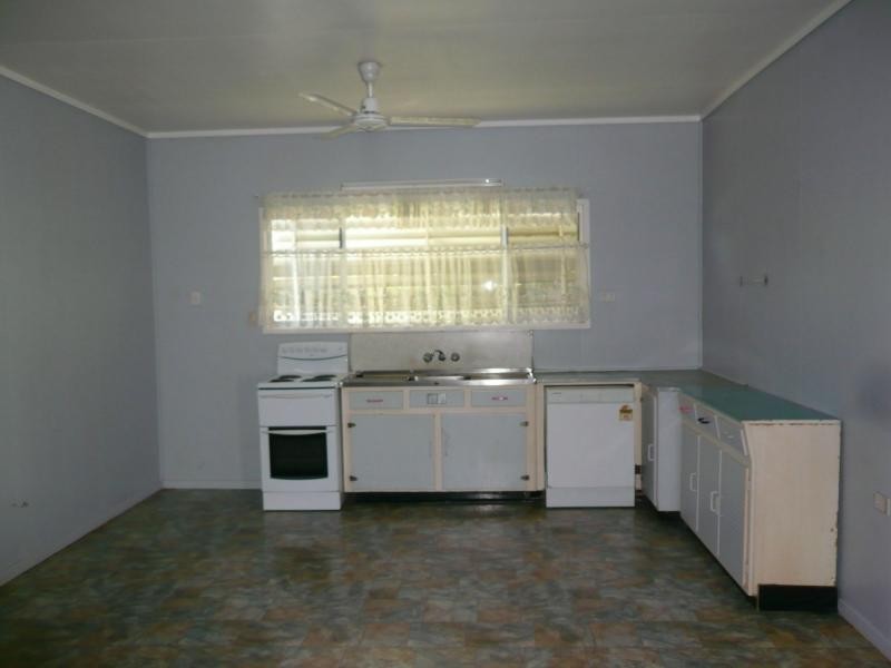86 Beach Road, Ayr QLD 4807