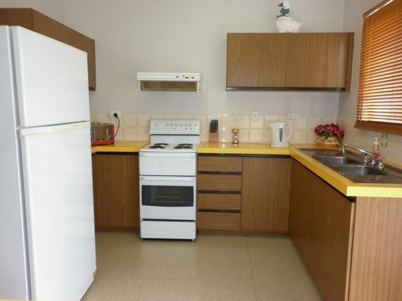 62 Ross Street, Ayr QLD 4807