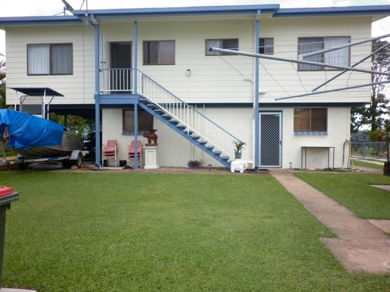 62 Ross Street, Ayr QLD 4807