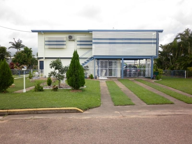 62 Ross Street, Ayr QLD 4807