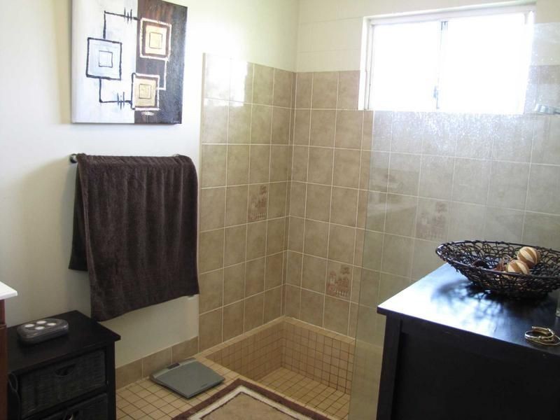 4 Lisa Drive, Ayr QLD 4807