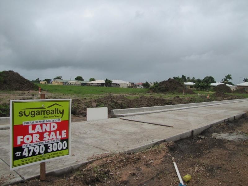 L11-17 / 60 Young Street, Ayr QLD 4807