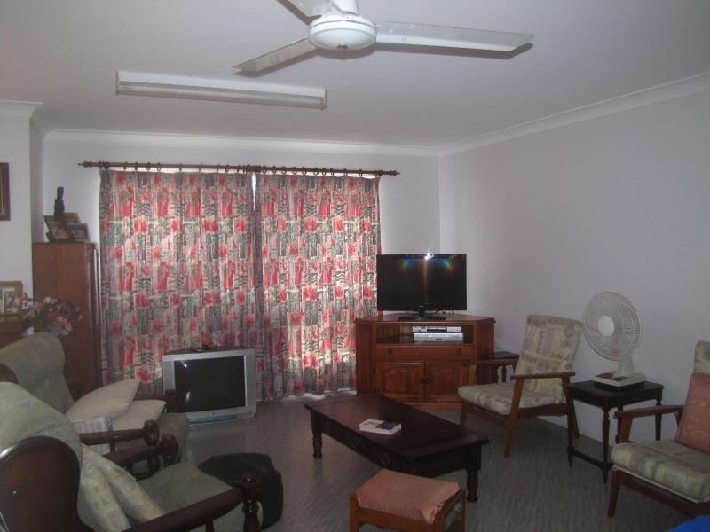 Unit 4/88 Wilmington Street, Ayr QLD 4807