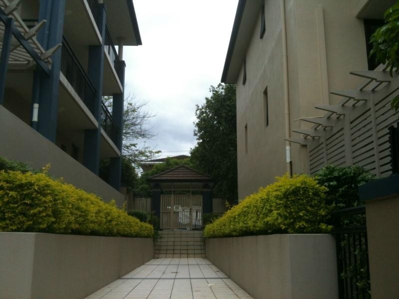 Unit 19/53 Warren Street, St Lucia QLD 4067