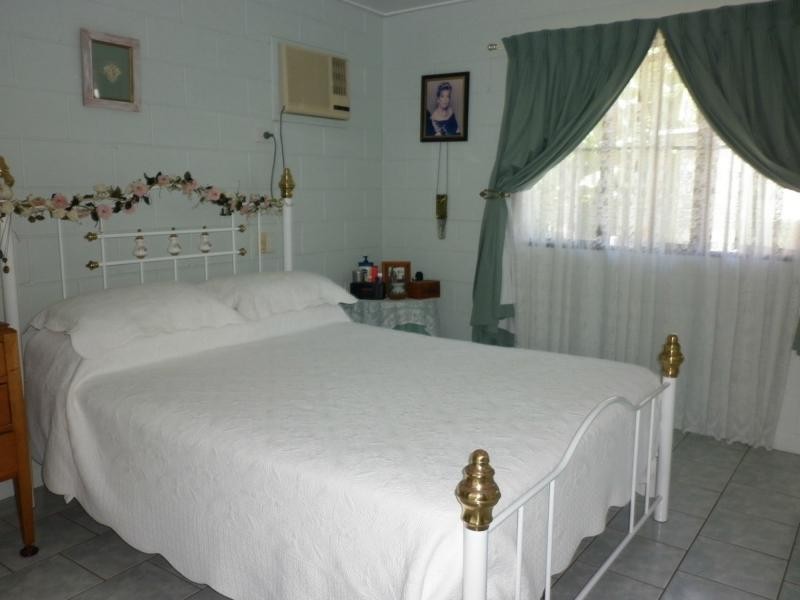 52 Albert Crescent, Ayr QLD 4807