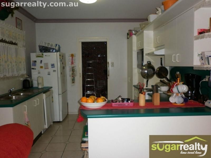 17 Braby Street, Alva QLD 4807