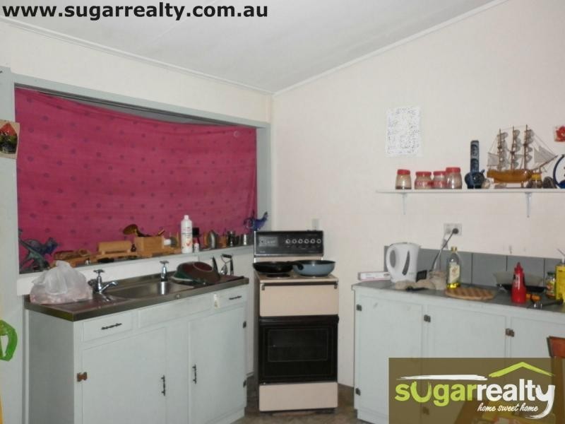 Jarvisfield QLD 4807