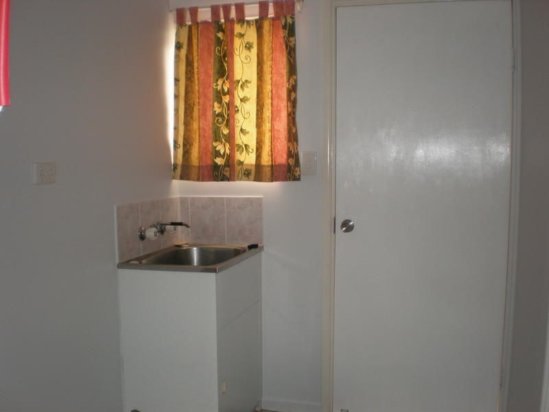 Unit 2/6 Macmillan Street, Ayr QLD 4807