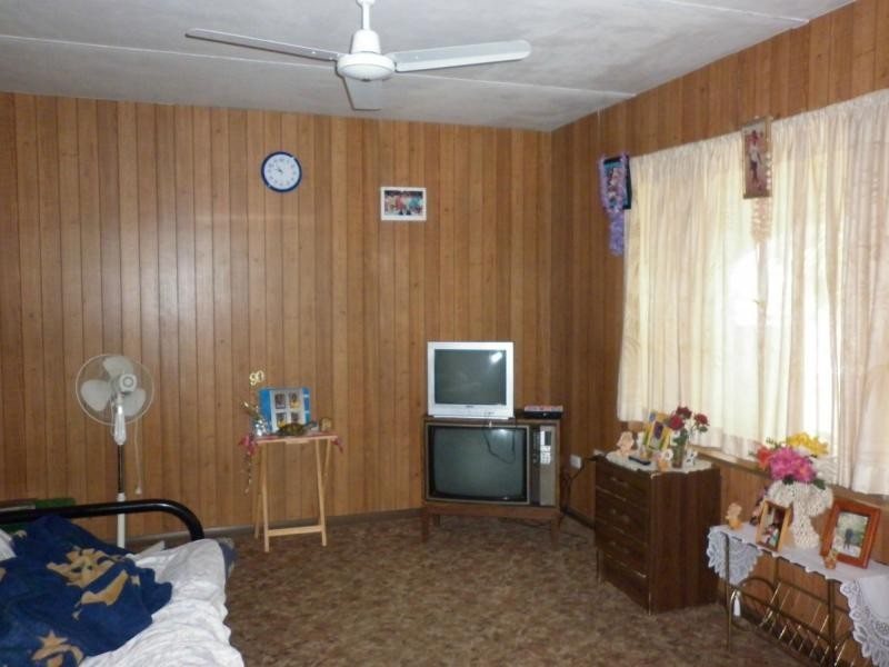 Unit 1,2,3/5 Graham Street, Ayr QLD 4807