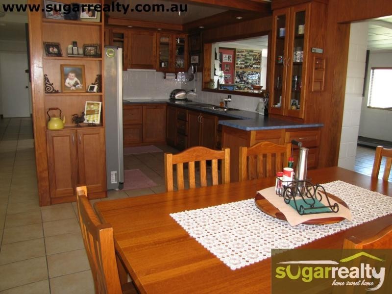 8 Pacific Court, Brandon QLD 4808