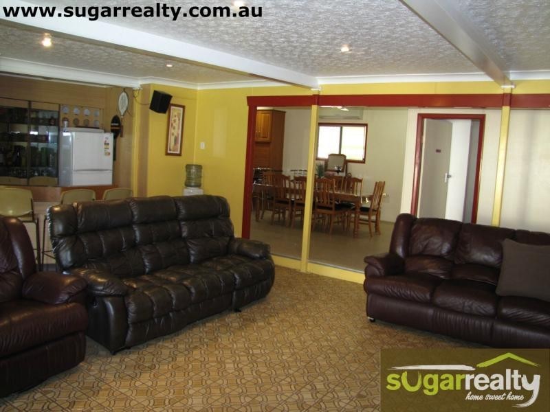 163-165 Eleventh Avenue, Home Hill QLD 4806