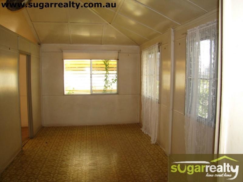 54 Munro Street, Ayr QLD 4807