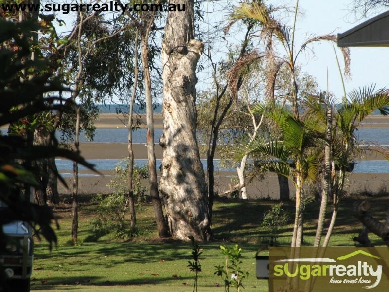 40 Whiting Court, Cungulla QLD 4816