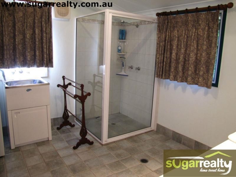 40 Whiting Court, Cungulla QLD 4816