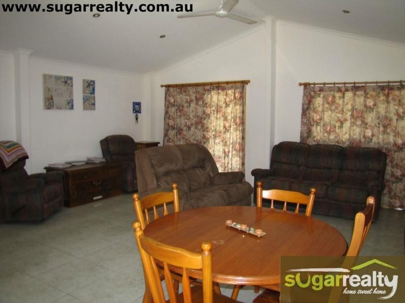 40 Whiting Court, Cungulla QLD 4816